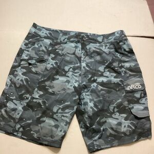 AFTCO Men's Camo Cargo Shorts - Gray
